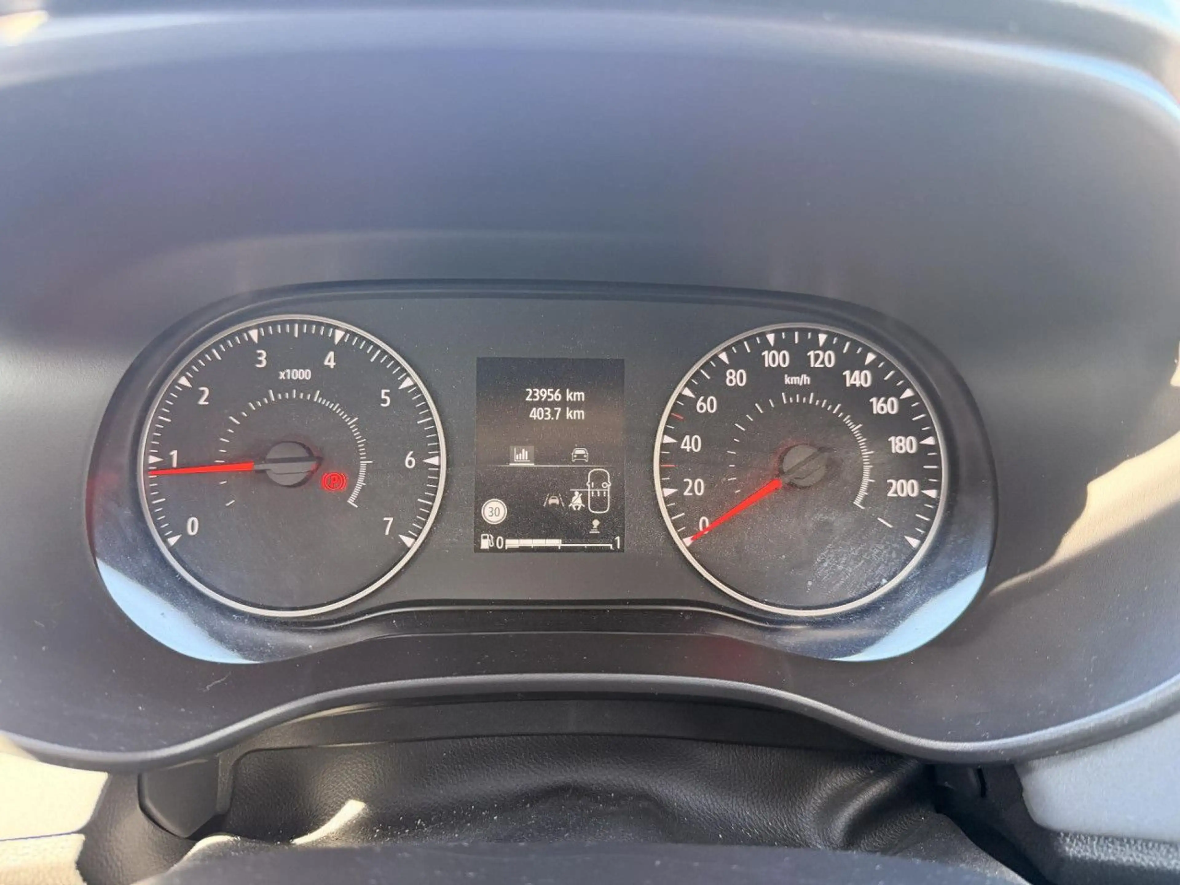 Dacia Jogger TCe 110 Extreme+ Standh.Kamera Totwinkel — photo 14