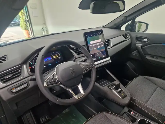 Renault Captur view 10