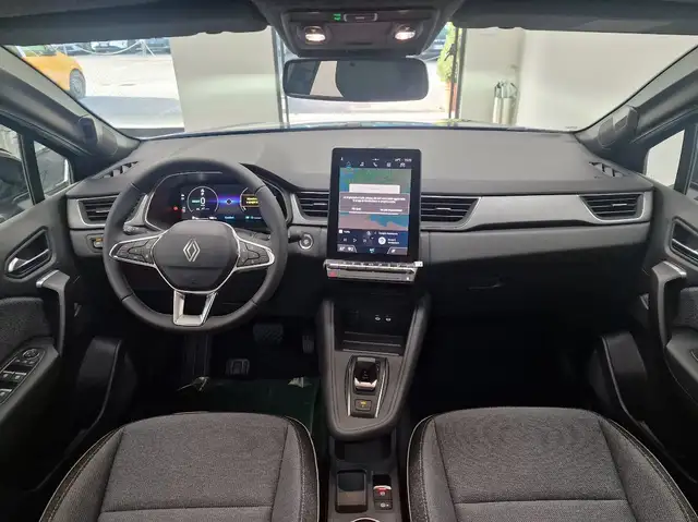 Renault Captur view 4