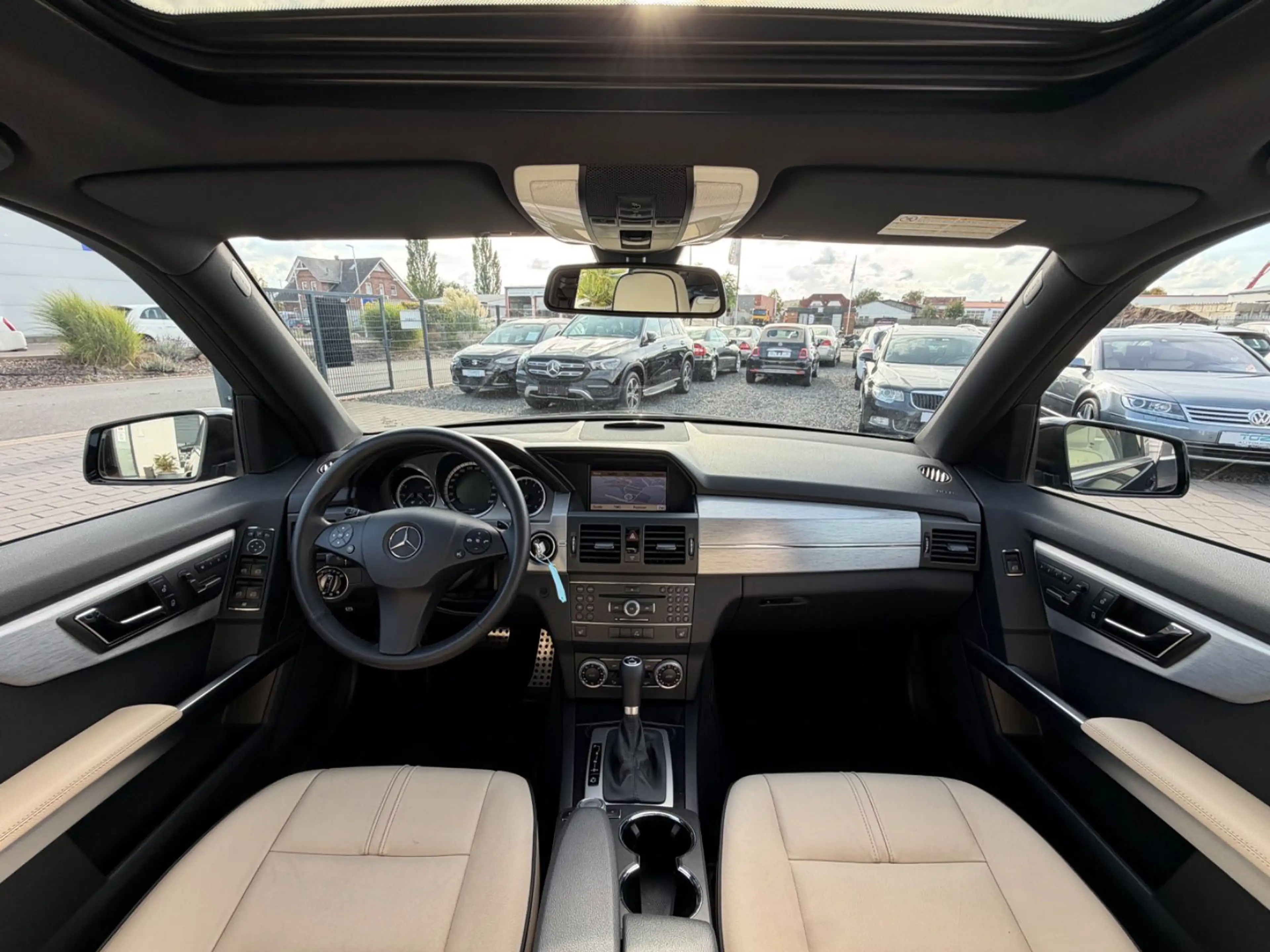 Mercedes-Benz GLK 350 4Matic*MEMORY*LEDER*PANO*MB-SCHECKHEFT* — photo 10