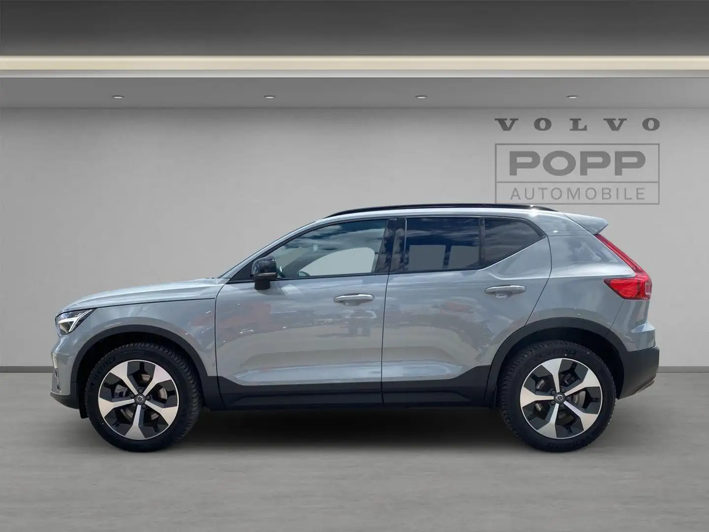 Volvo XC40 B3 FWD Plus Dark ACC BLIS DAB FHZ H&K SHZ Grau - 2