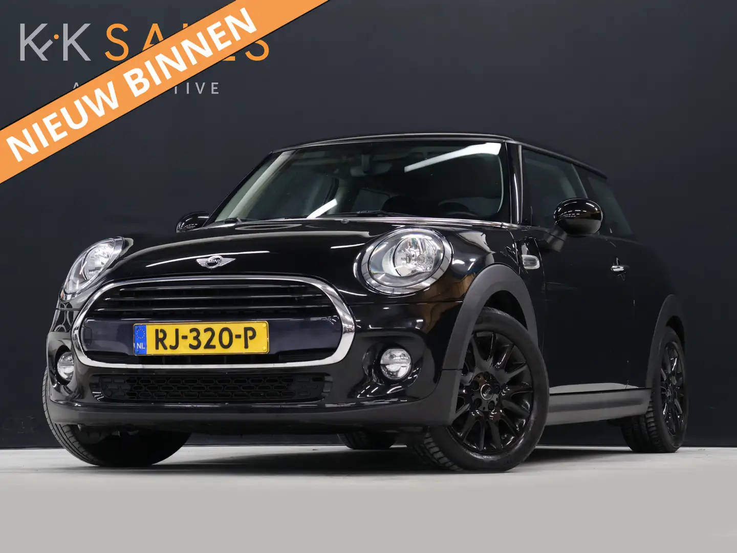 MINI Cooper Mini 1.5 Business [NAVIGATIE, AIRCO, PDC ACHTER, B Zwart - 1