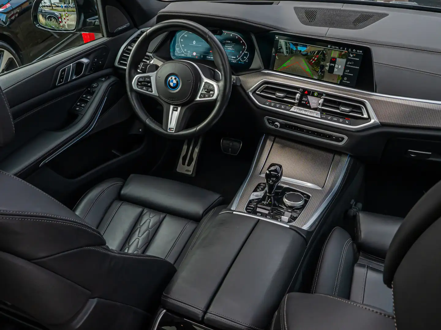 BMW X5 xDrive45e High Exe M-Sport ORG NL PANO HARMAN KARD Zwart - 2