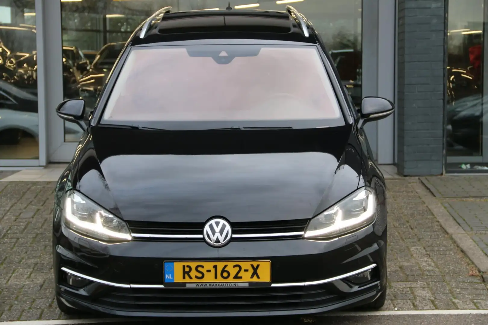 Volkswagen Golf 2.0 TDI Highline Business AUTOMAAT Noir - 2