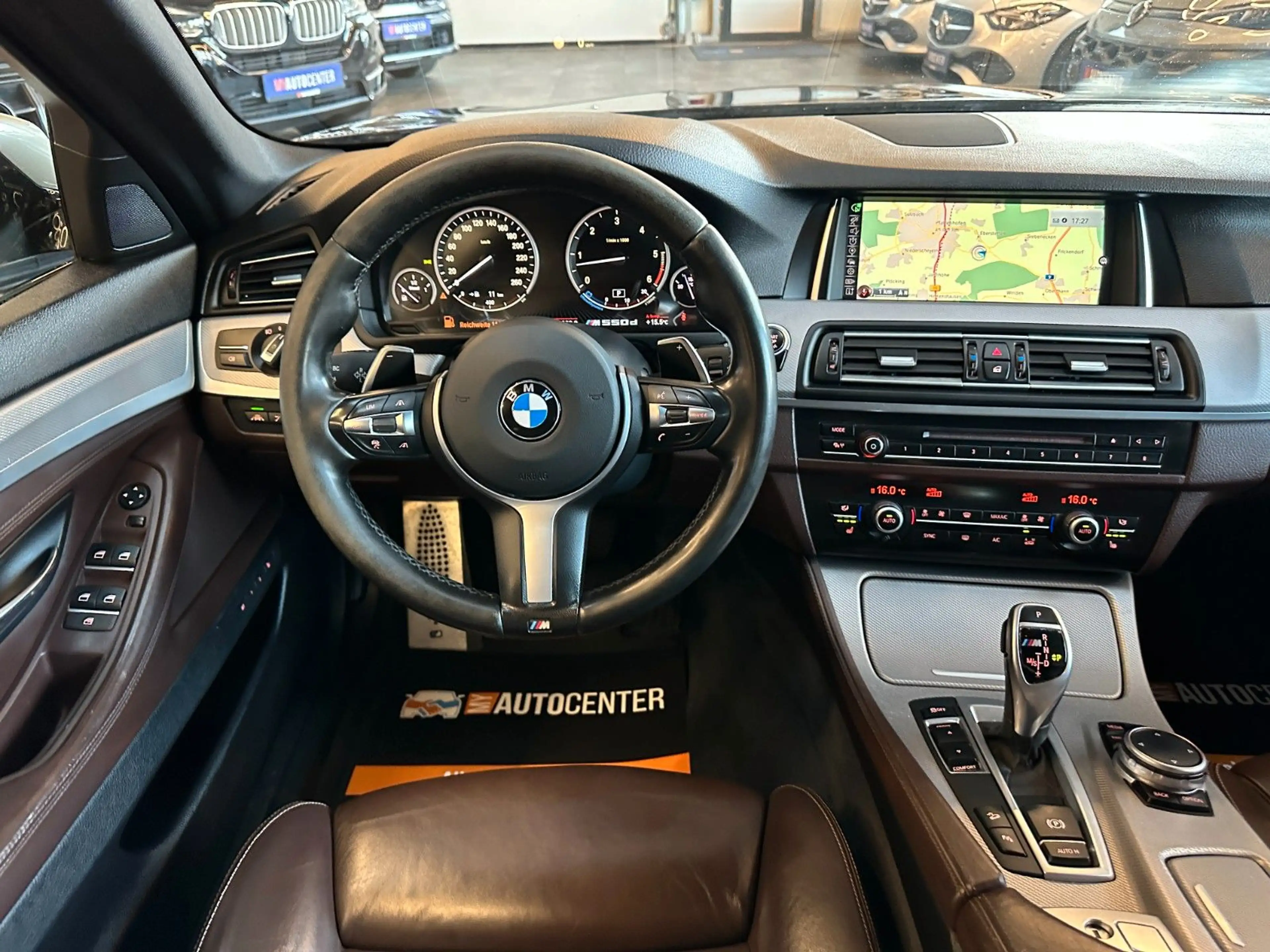 BMW 550 *Vollausstattung*HeadUP*4-ZONEN*AHK*LEDER* — photo 8
