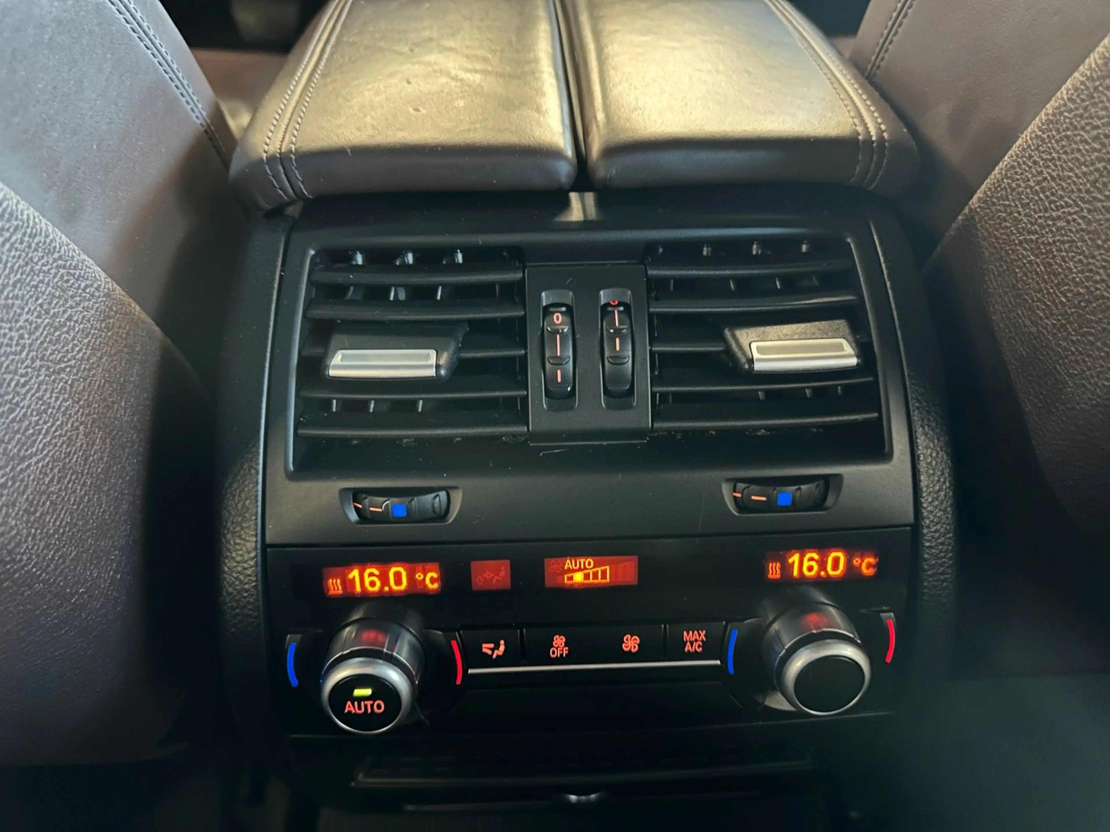 BMW 550 *Vollausstattung*HeadUP*4-ZONEN*AHK*LEDER* — photo 15