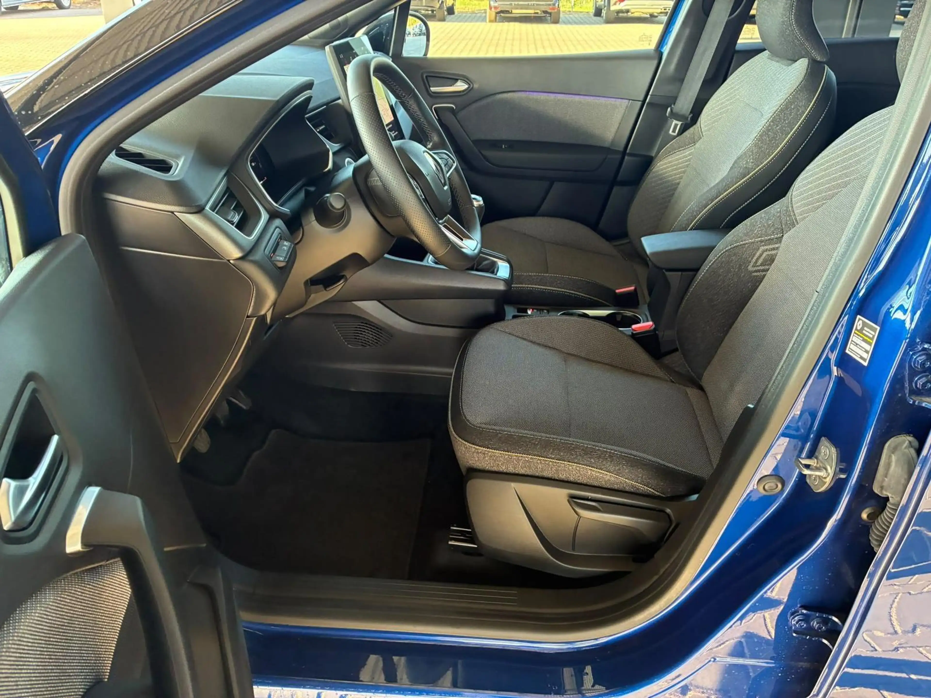 Renault Captur Techno TCe 90 1.0 Turbo 6-MT / Tempomat Kamera ... — photo 5