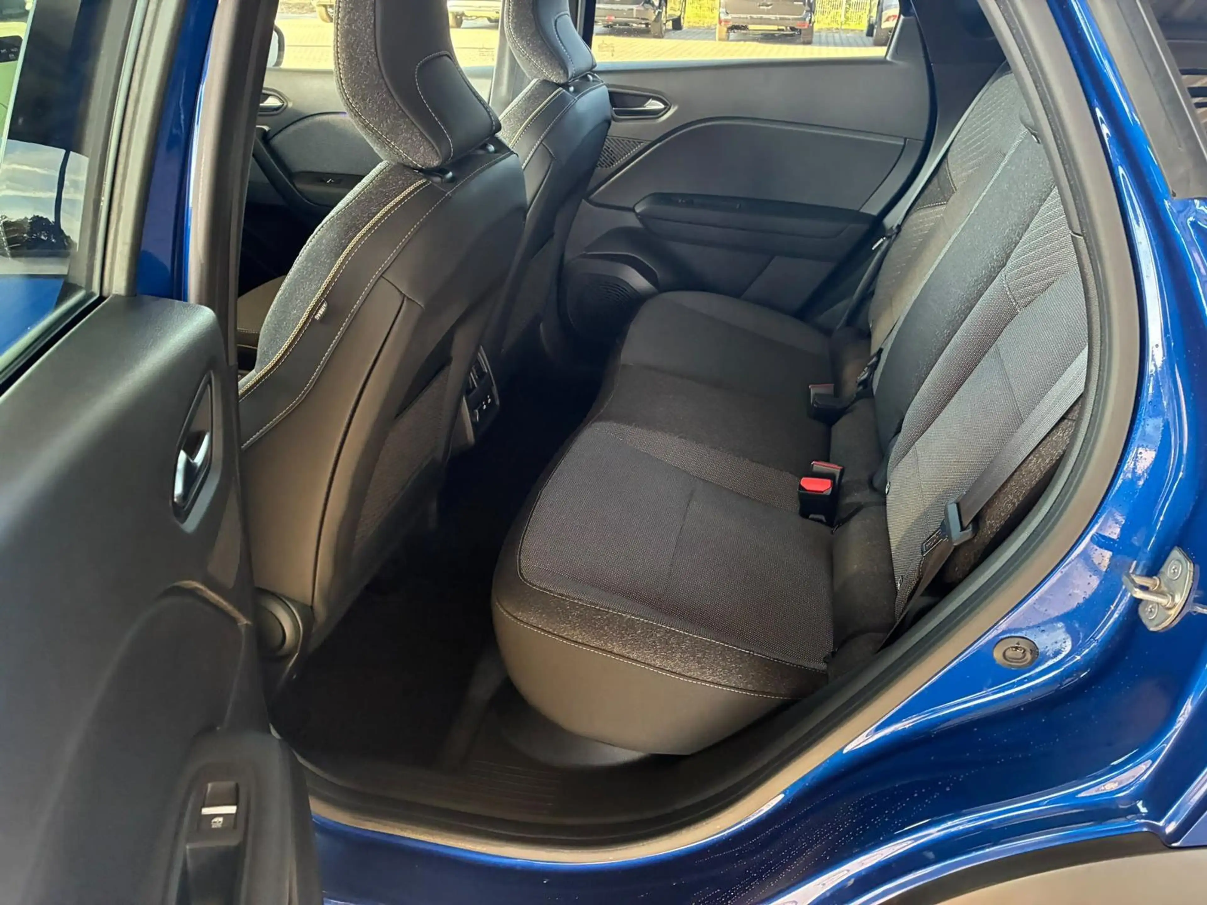 Renault Captur Techno TCe 90 1.0 Turbo 6-MT / Tempomat Kamera ... — photo 6
