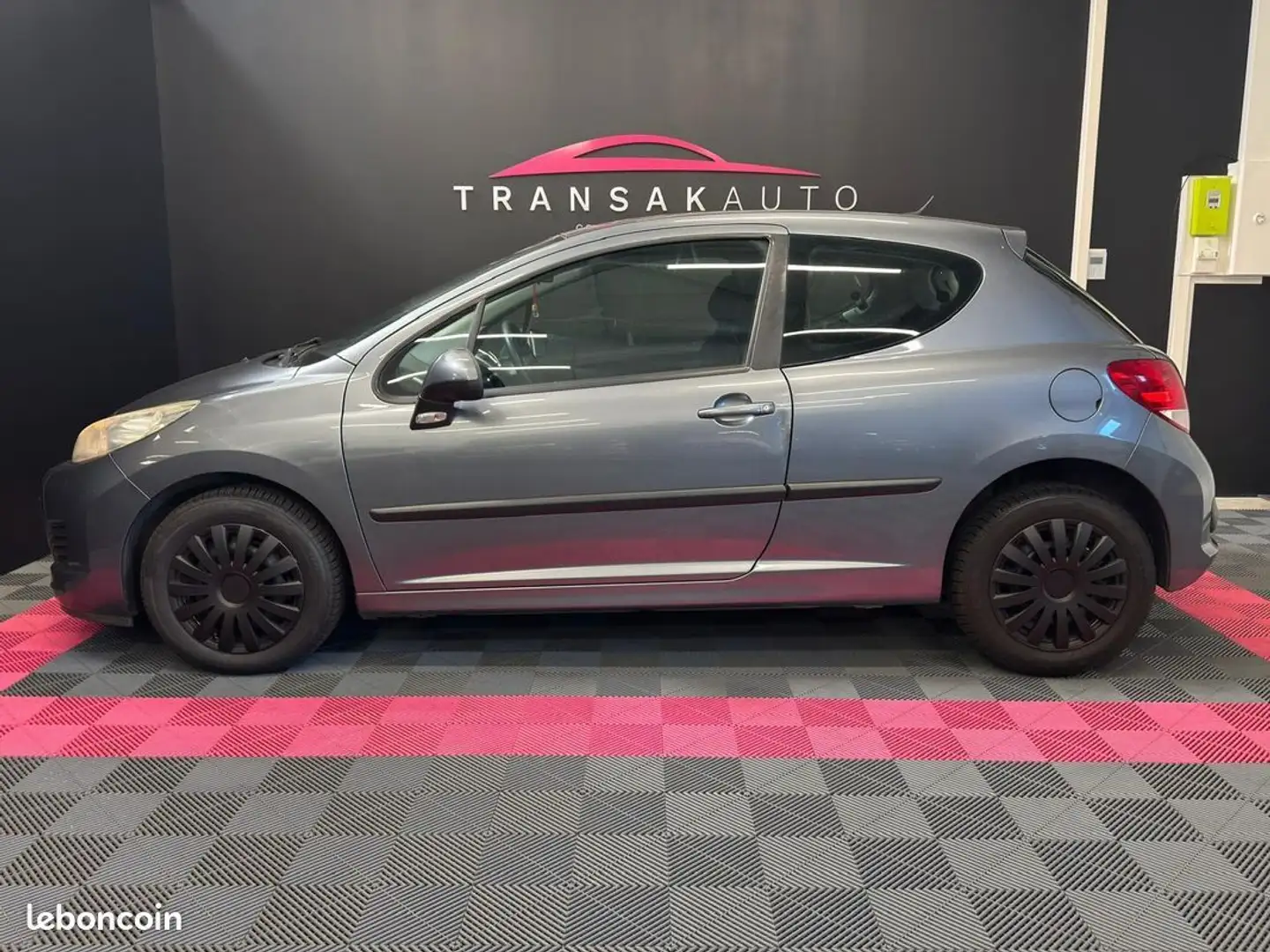 Peugeot 207 1.4i 75ch Urban SECONDE MAIN RÉVISION À JOUR Gris - 2