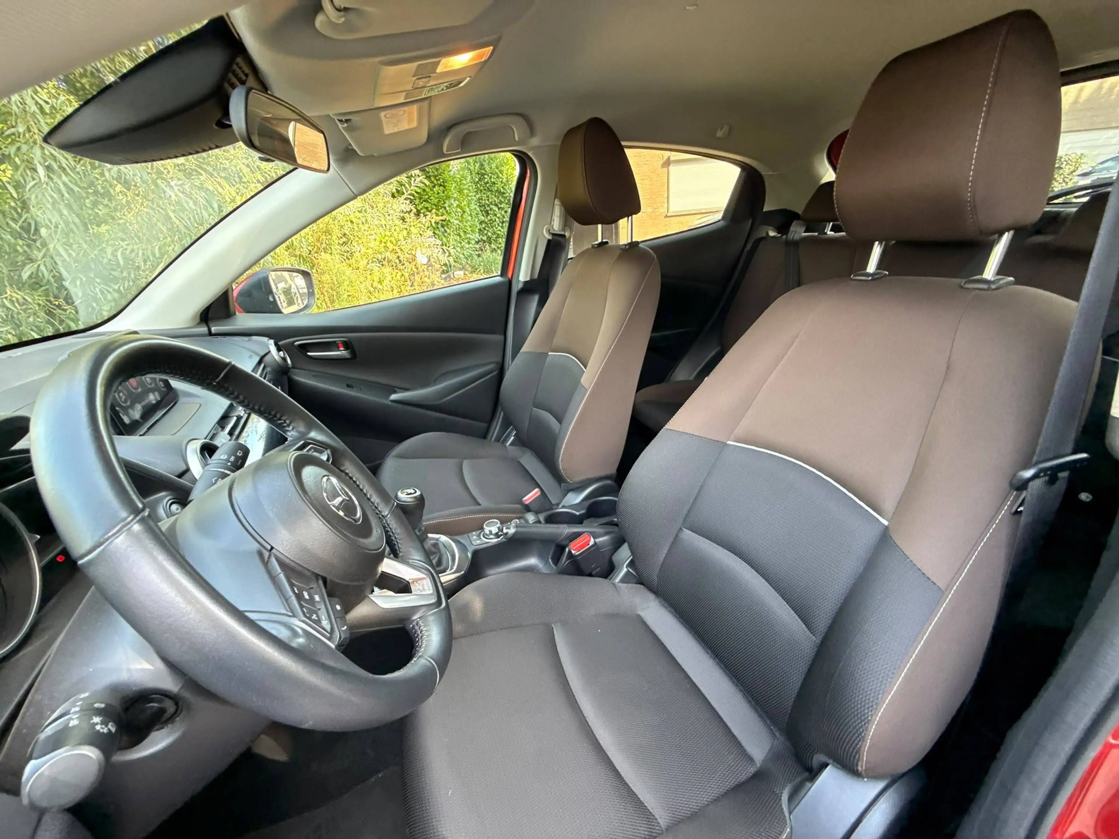 Mazda 2 1.5i Skyactiv-G MHEV Pure GARANTIE 1 AN/JAAR — photo 9