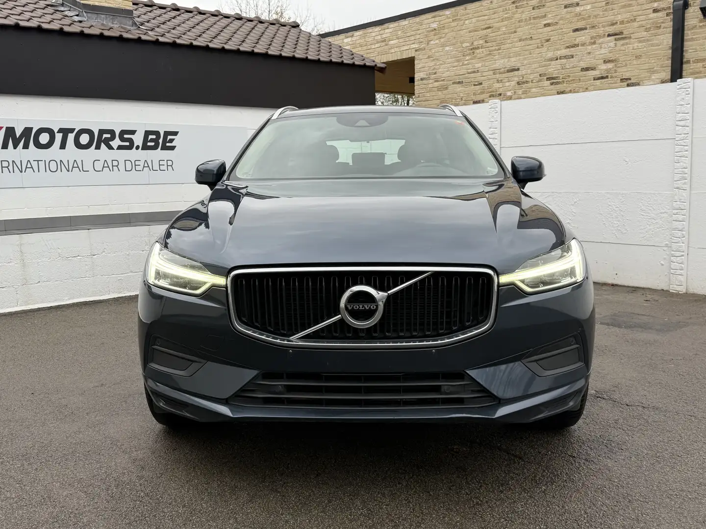 Volvo XC60 XC60 2.0 D4 AWD Momentum Geartronic AdBlue Bleu - 1