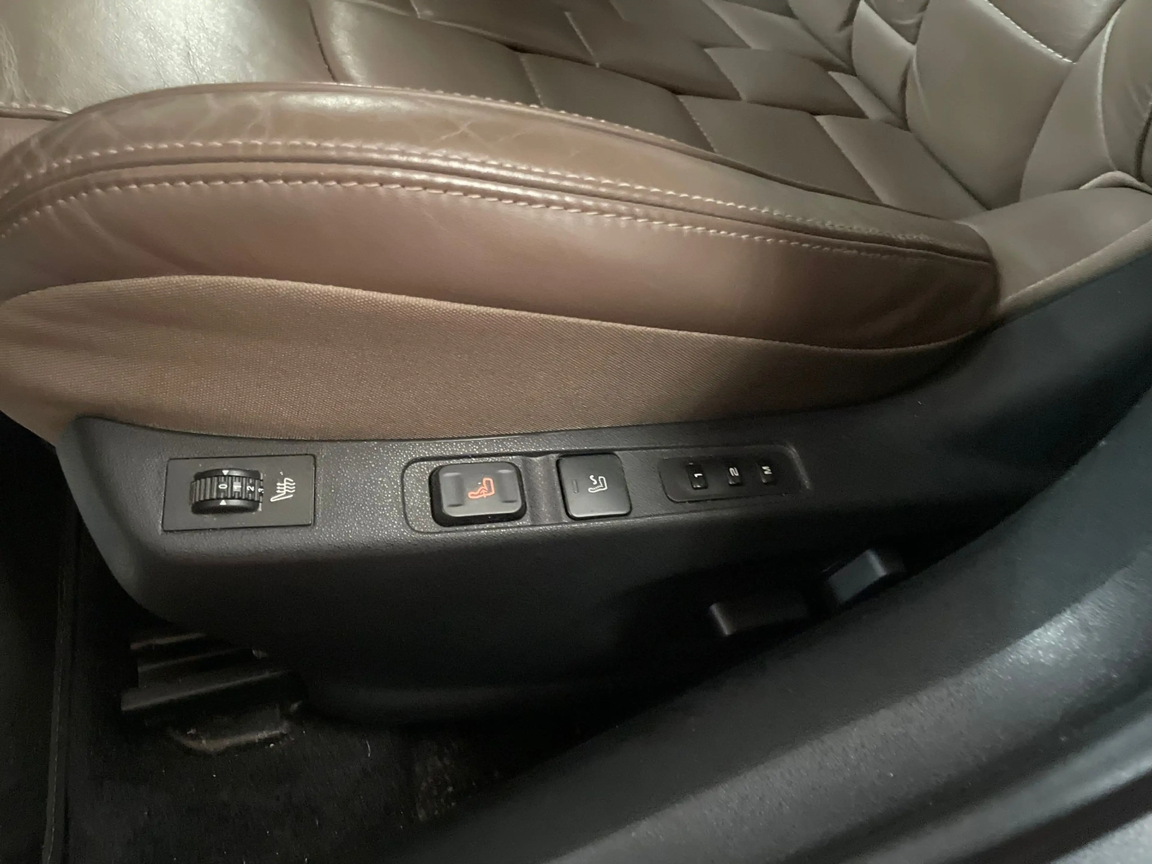 DS Automobiles DS 4 Crossback DS 4 Crossback 2.0 BlueHDi So Chic S — photo 9
