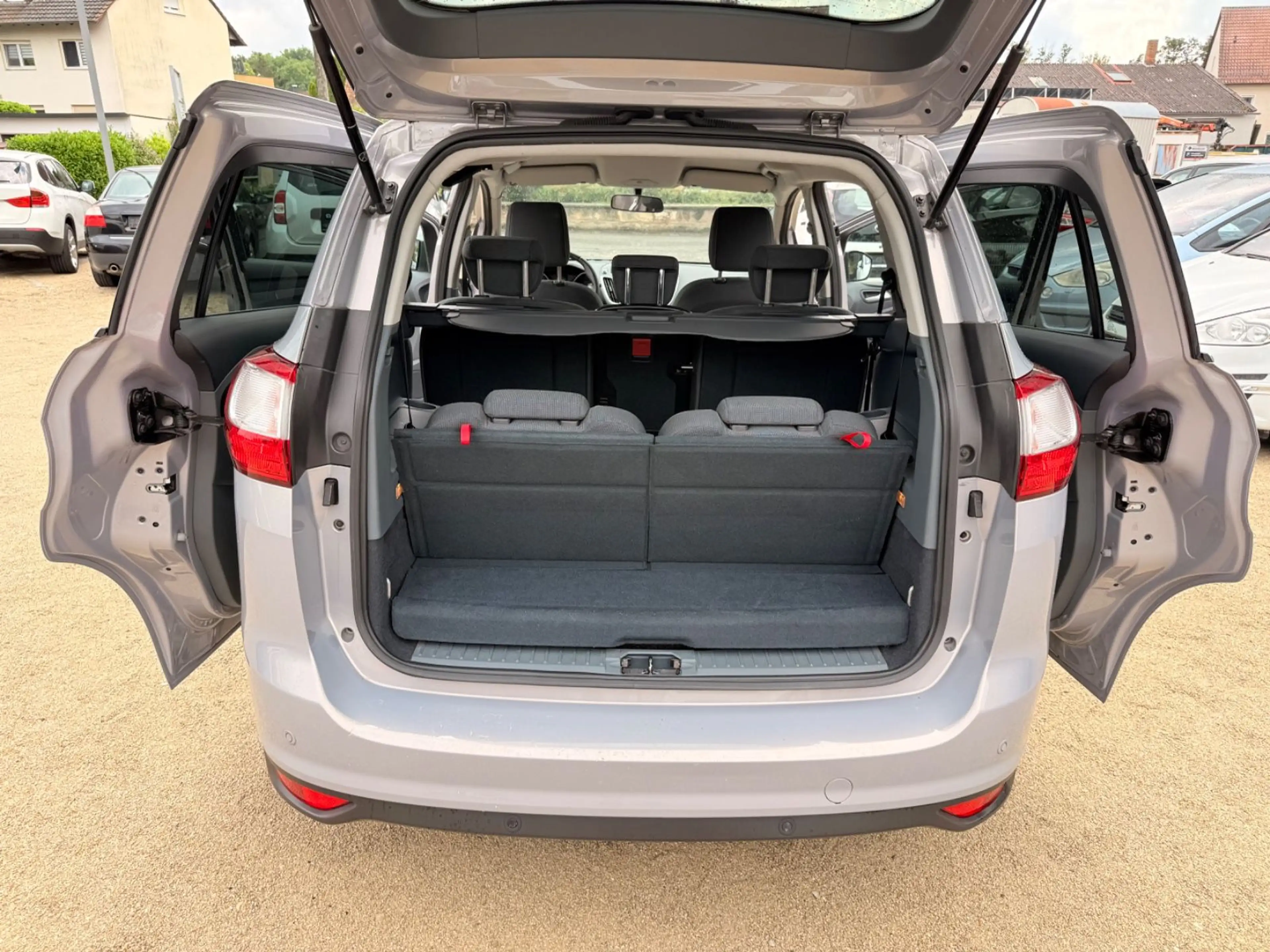 Ford Grand C-Max Grand C-MAX ,7 Sitze — photo 23