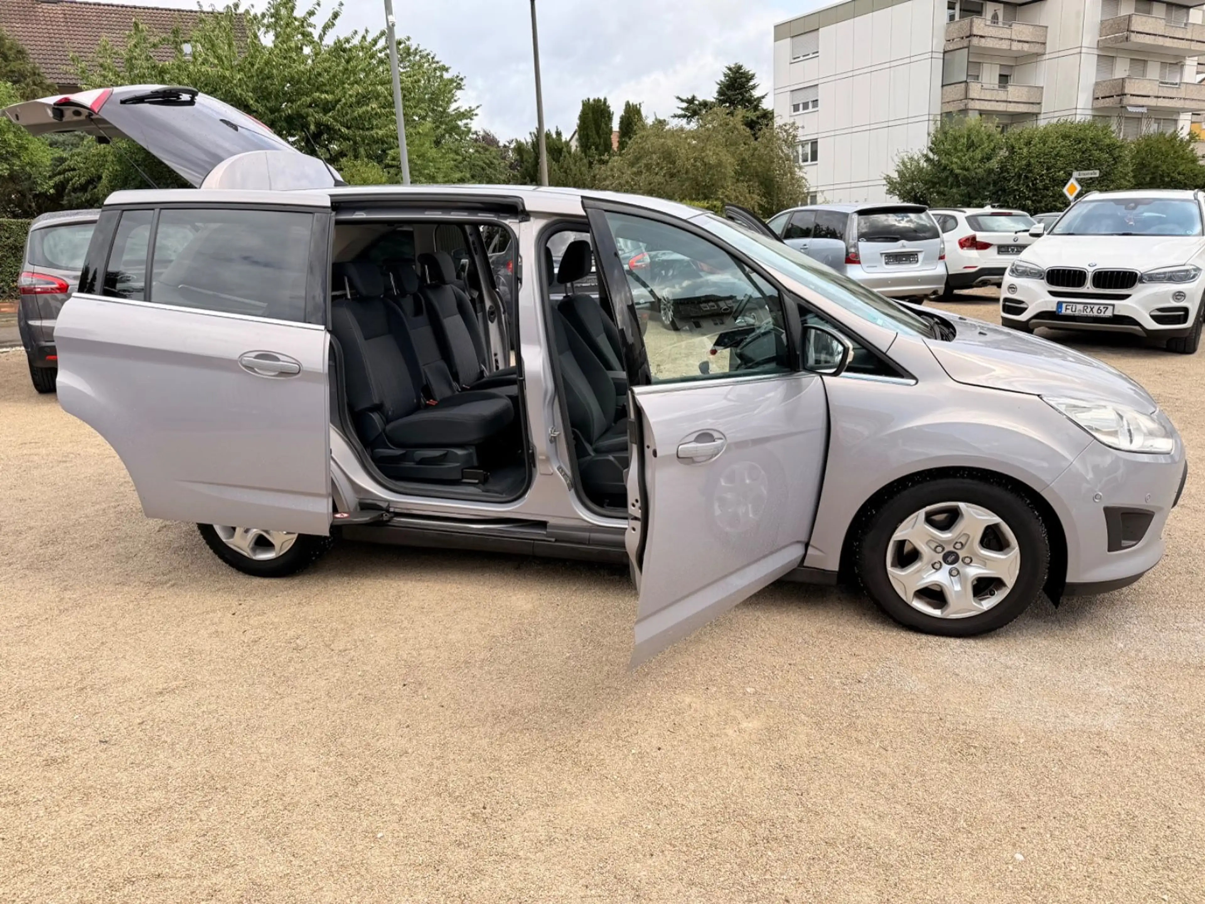 Ford Grand C-Max Grand C-MAX ,7 Sitze — photo 14