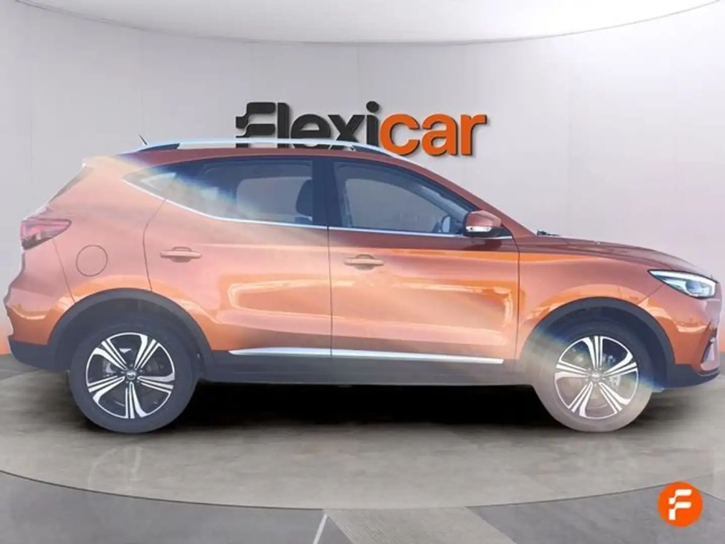 MG ZS 1.5 Comfort Naranja - 2
