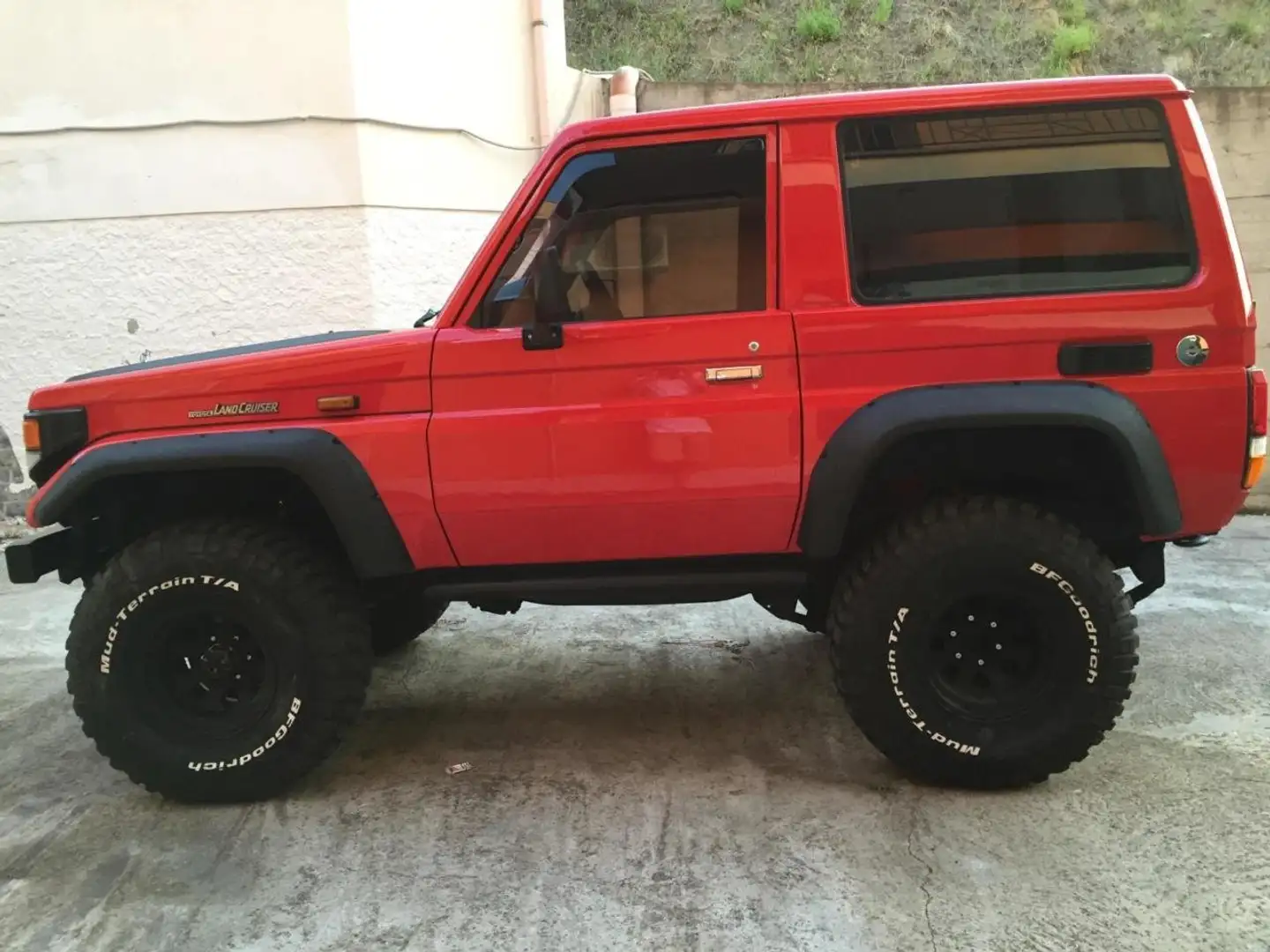Toyota Land Cruiser Rosso - 1