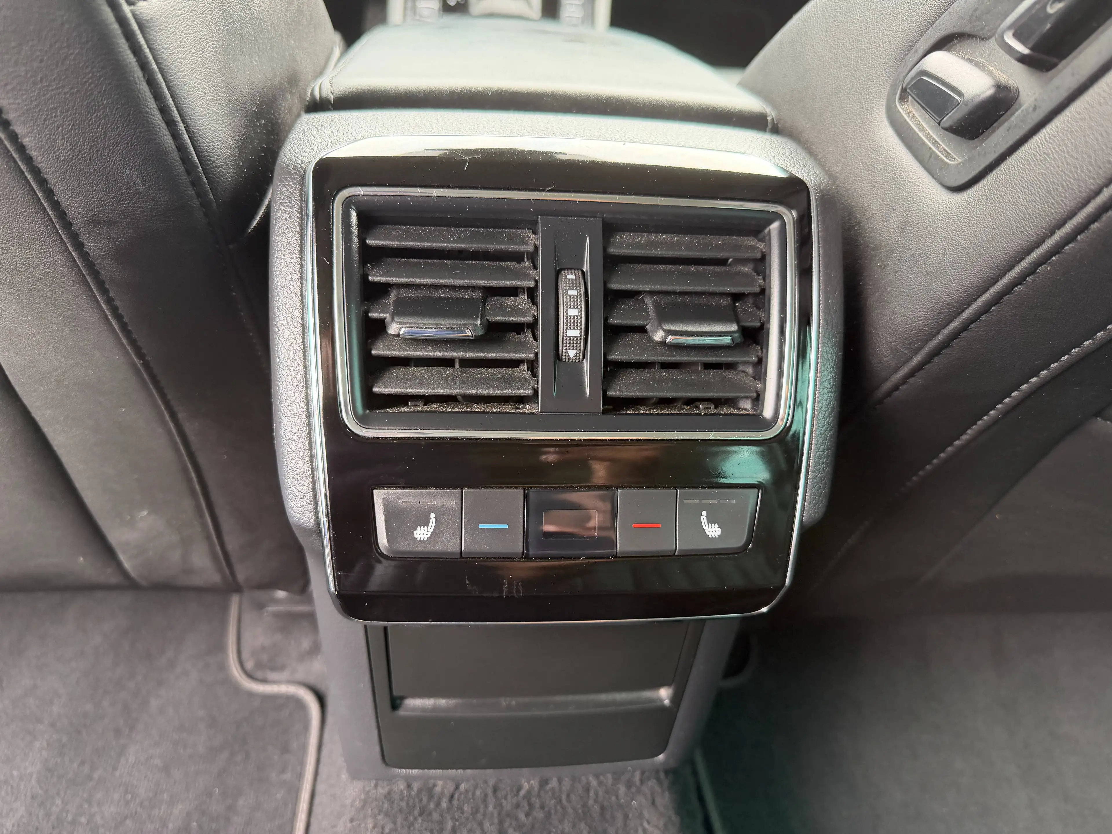 Skoda Superb Premium Edition* 2,0 TDI 147 kW* DSG* Navi* AHZ — photo 15