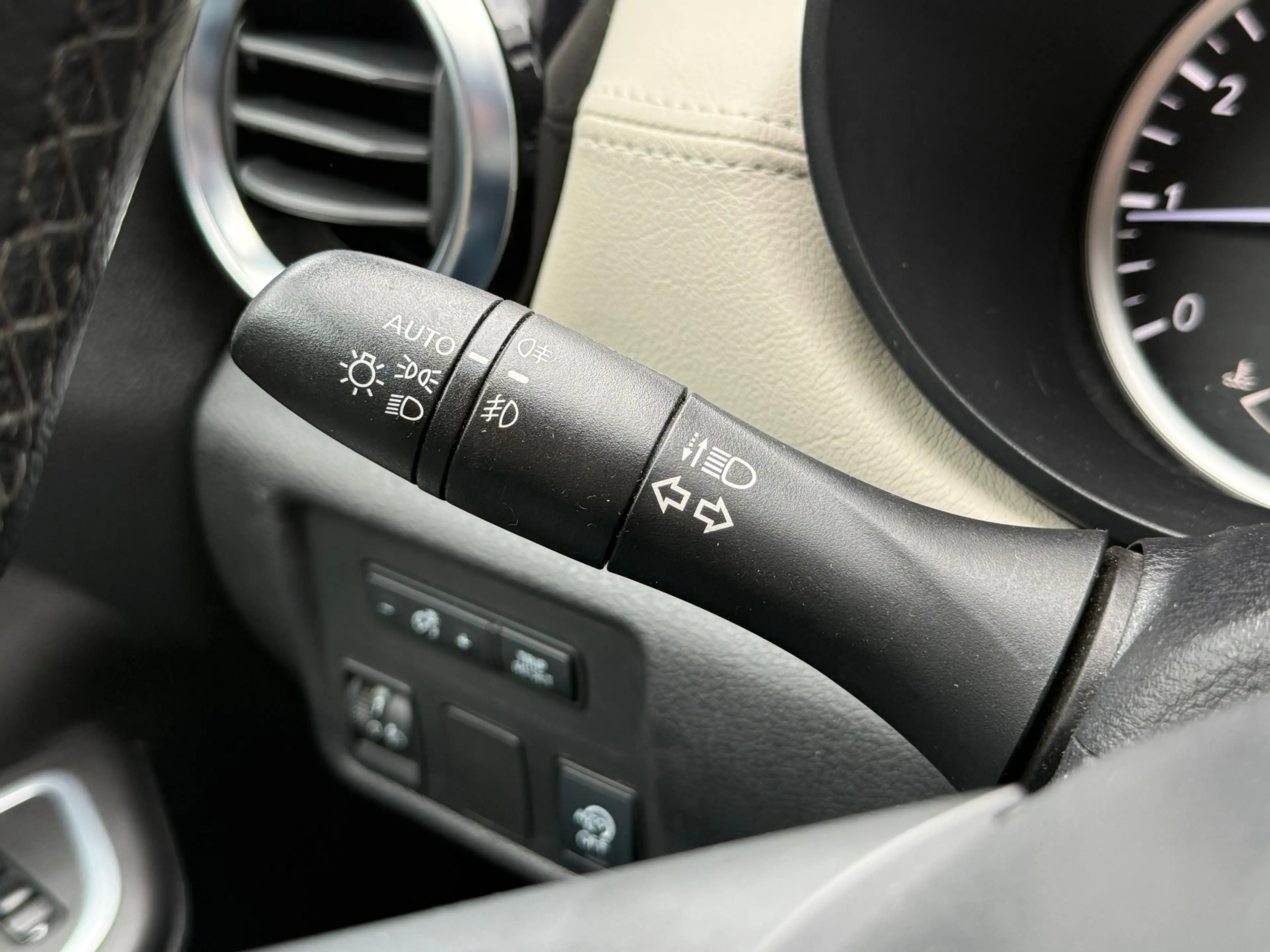 Nissan Micra 1.0 IG-T Tekna | Automaat | Nieuwe APK — photo 15