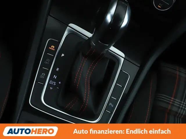 Volkswagen Golf view 23