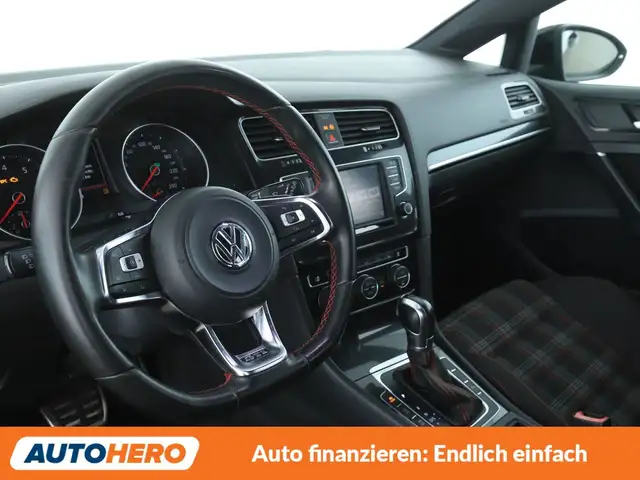 Volkswagen Golf view 11