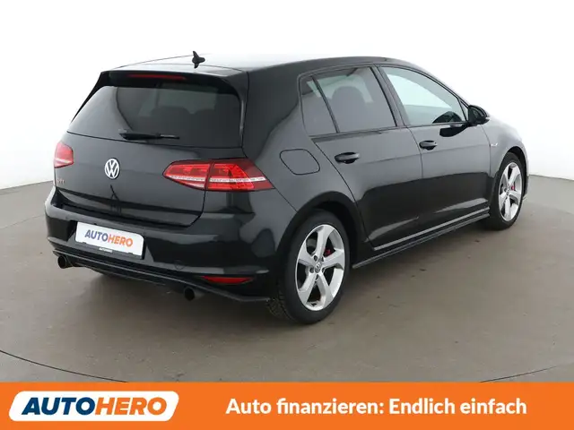 Volkswagen Golf view 6