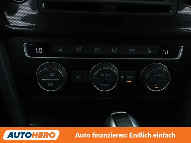 Volkswagen Golf view 22
