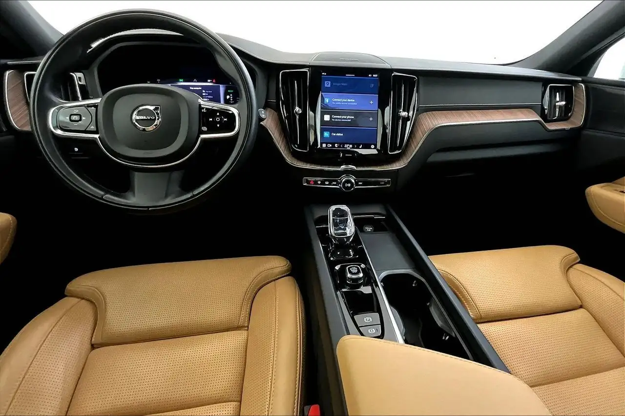 Volvo XC60 снимка Volvo XC60