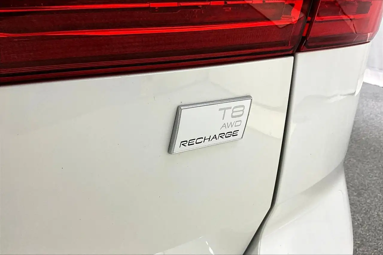 Volvo XC60 снимка Volvo XC60