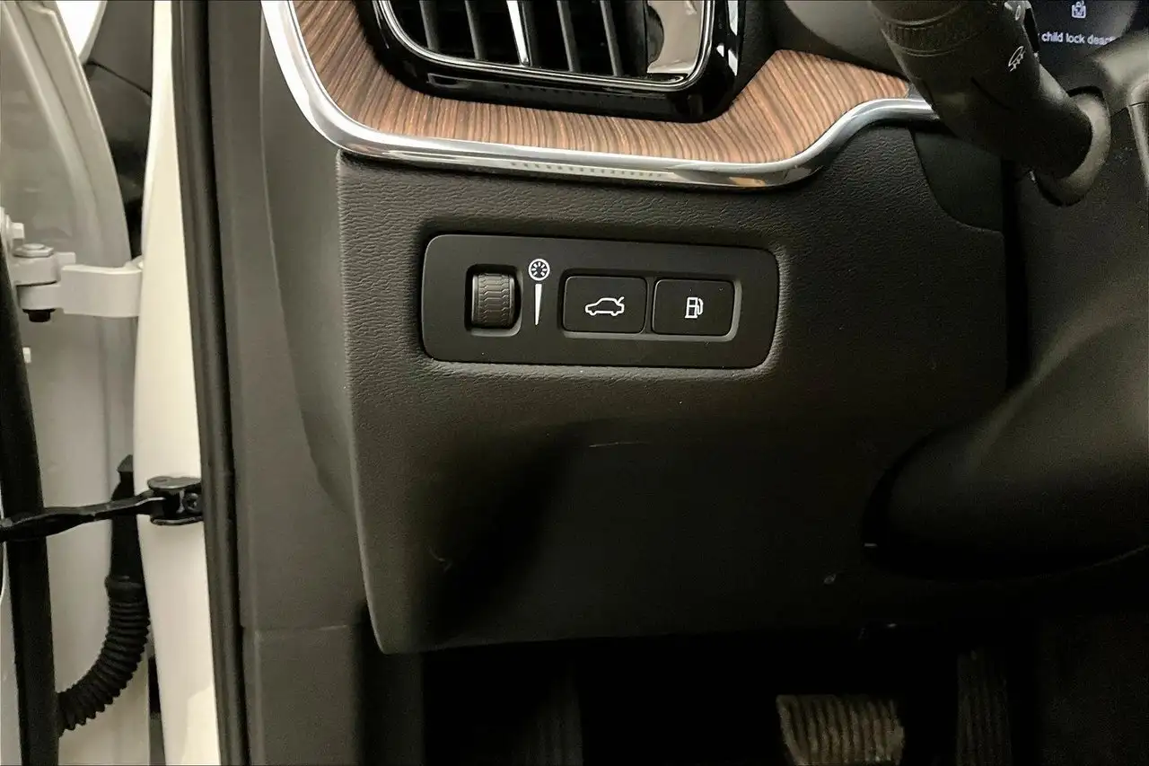 Volvo XC60 снимка Volvo XC60