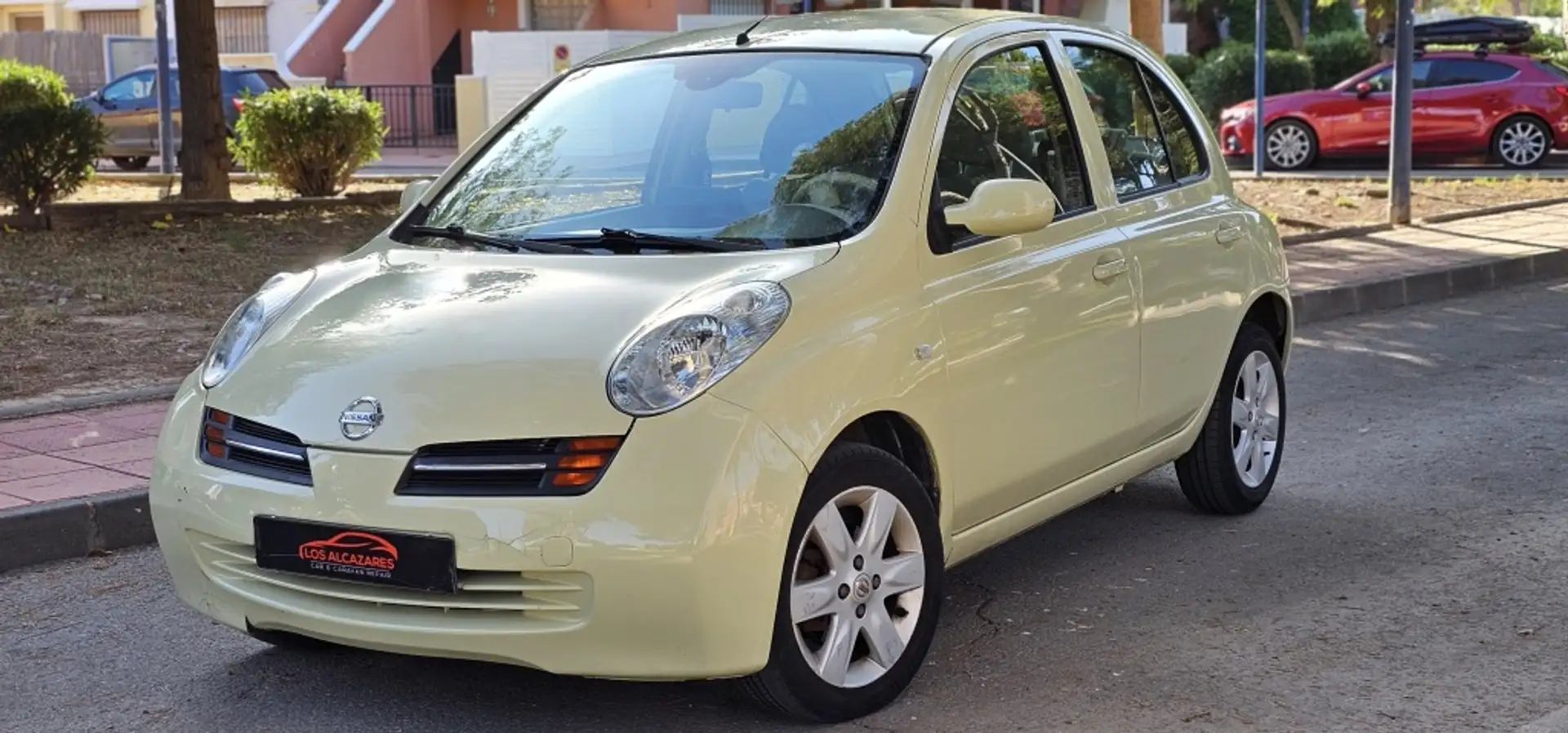 Nissan Micra 1.4 Acenta Aut. Beige - 2