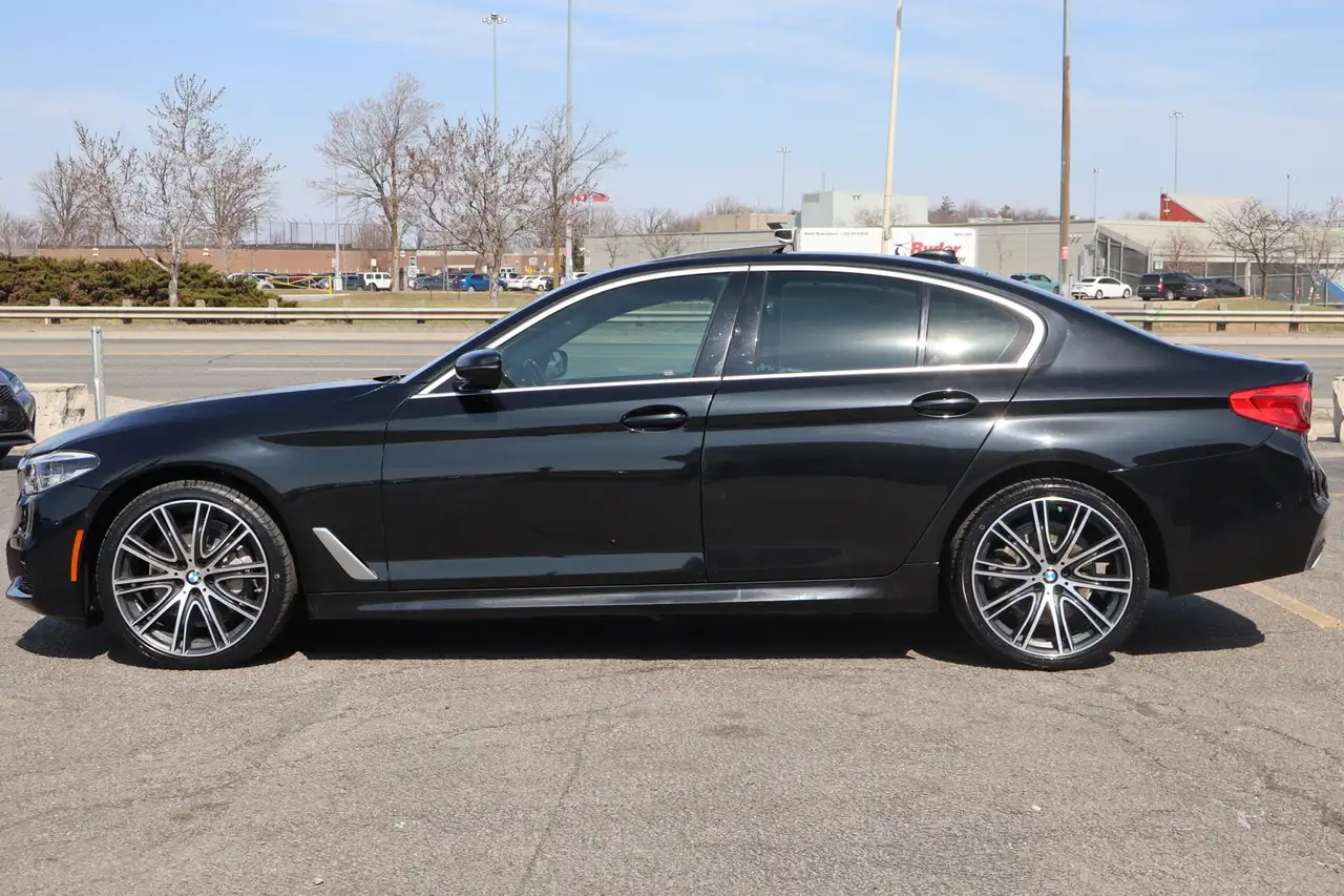 BMW 5 Series снимка BMW 5 Series