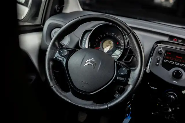 Citroen C1 view 8