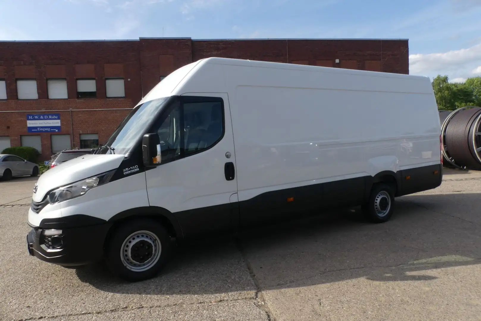 Iveco Daily 2.3 Maxi L5H2 35S14*Klima*PDC*AHK(3.5t*1.H Білий - 1