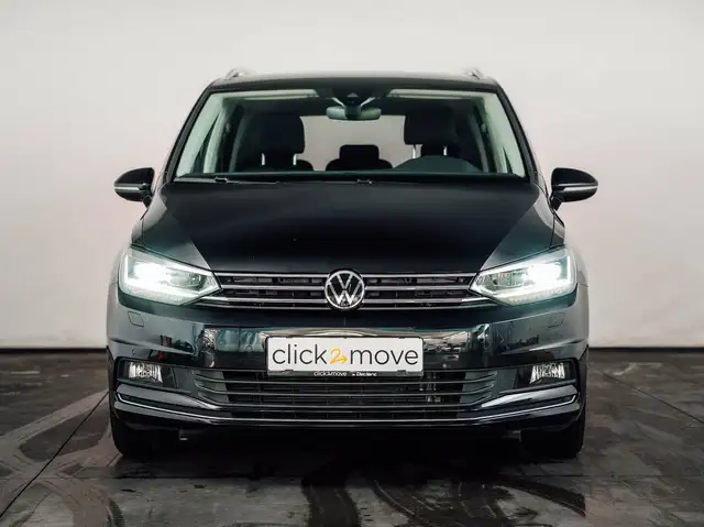 Volkswagen Touran view 4