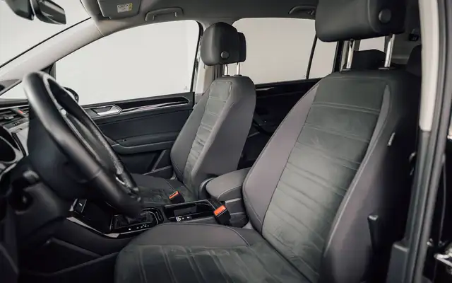 Volkswagen Touran view 10