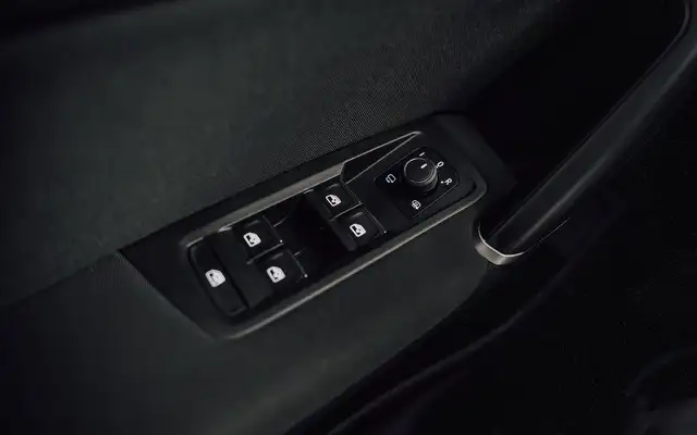 Volkswagen Touran view 13
