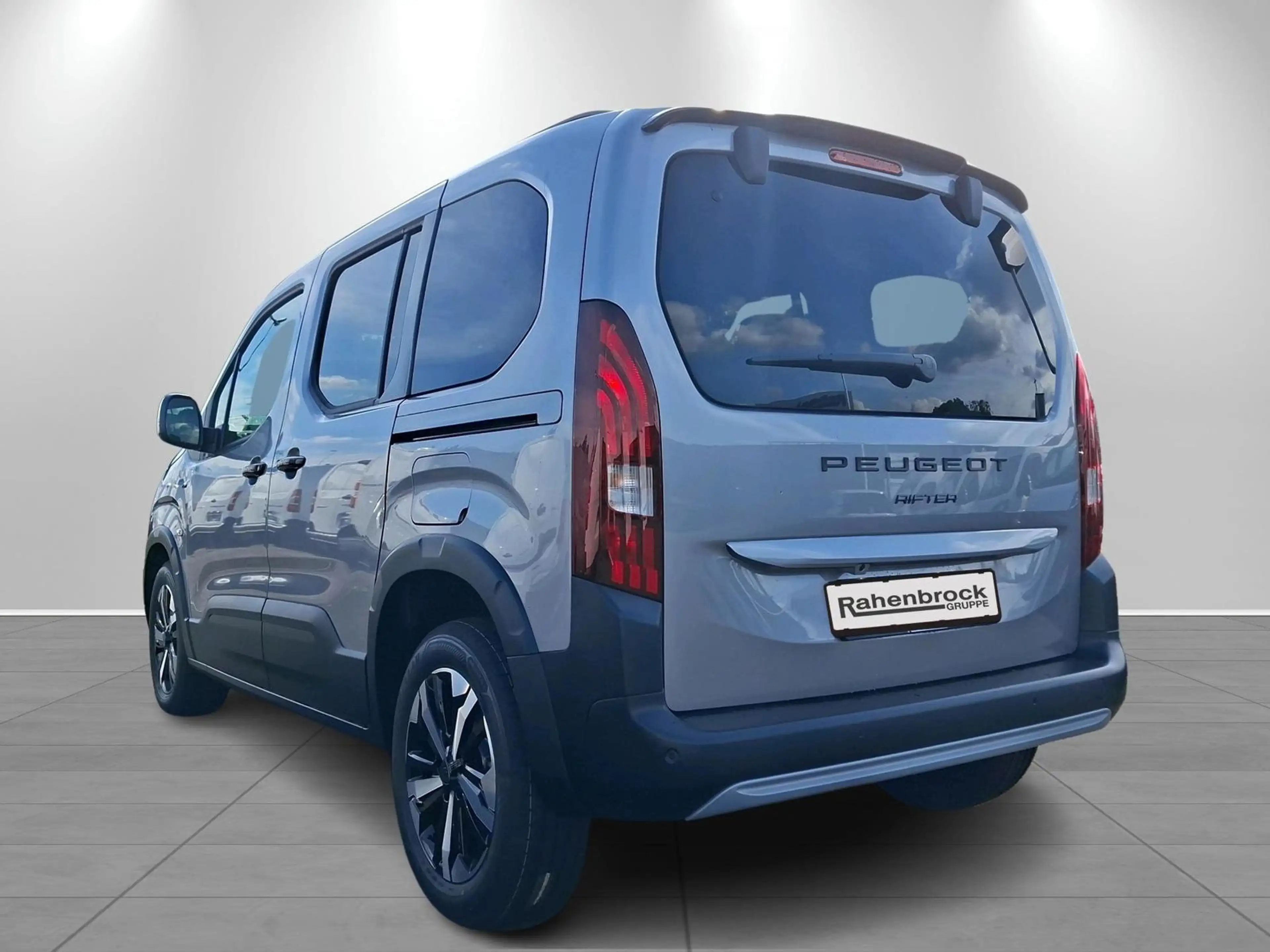 Peugeot Rifter L1 GT Diesel 130 EAT8 — photo 3