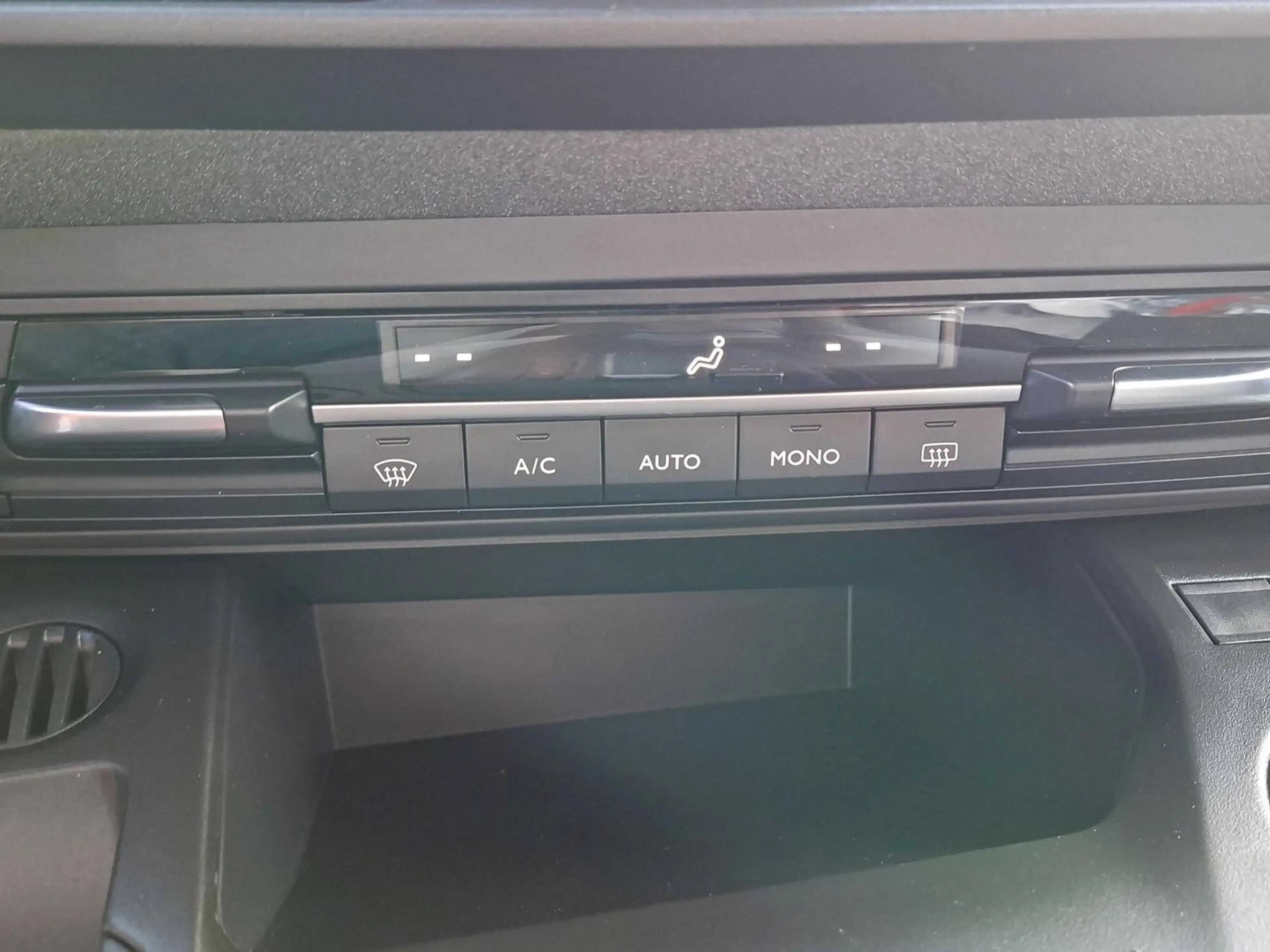 Peugeot Rifter L1 GT Diesel 130 EAT8 — photo 14