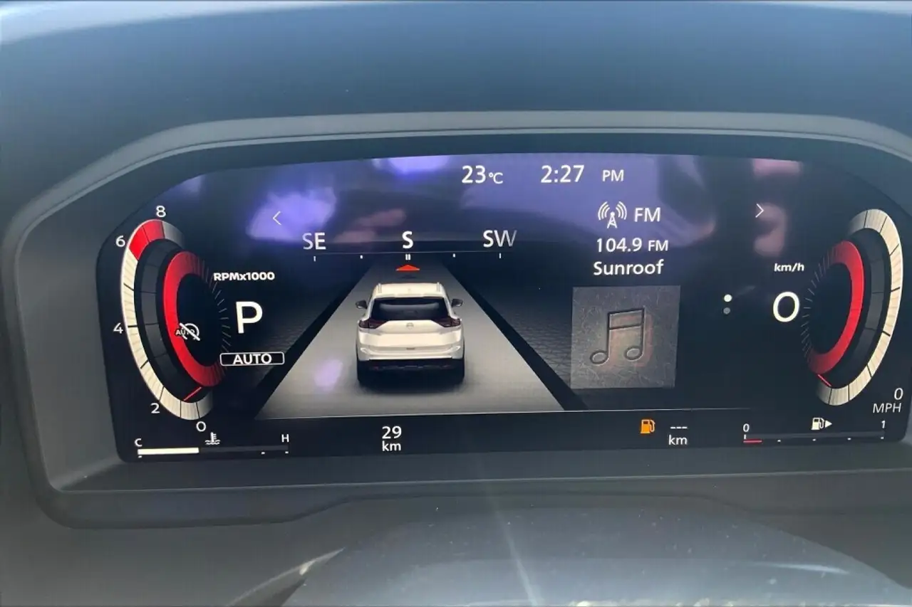 Nissan Rogue снимка Nissan Rogue
