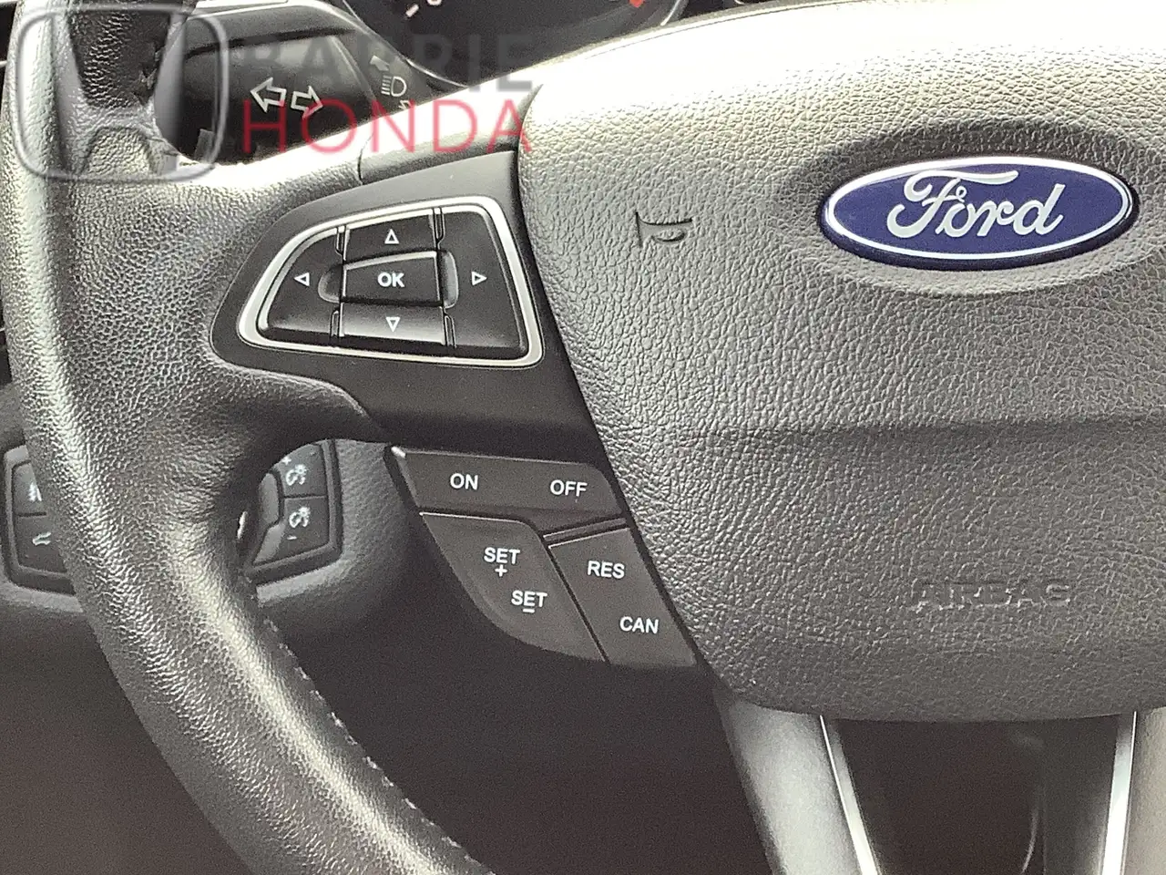 Ford Escape снимка Ford Escape