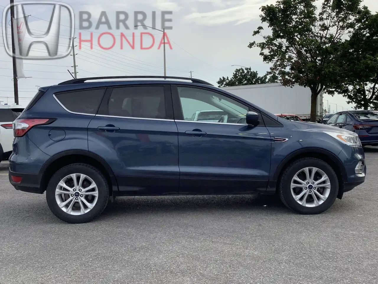 Ford Escape снимка Ford Escape