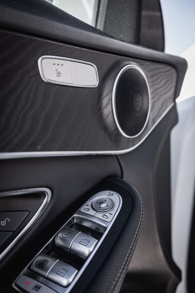 Mercedes-Benz C 250 Limousine BlueTec /  4Matic / AMG-Line — photo 11