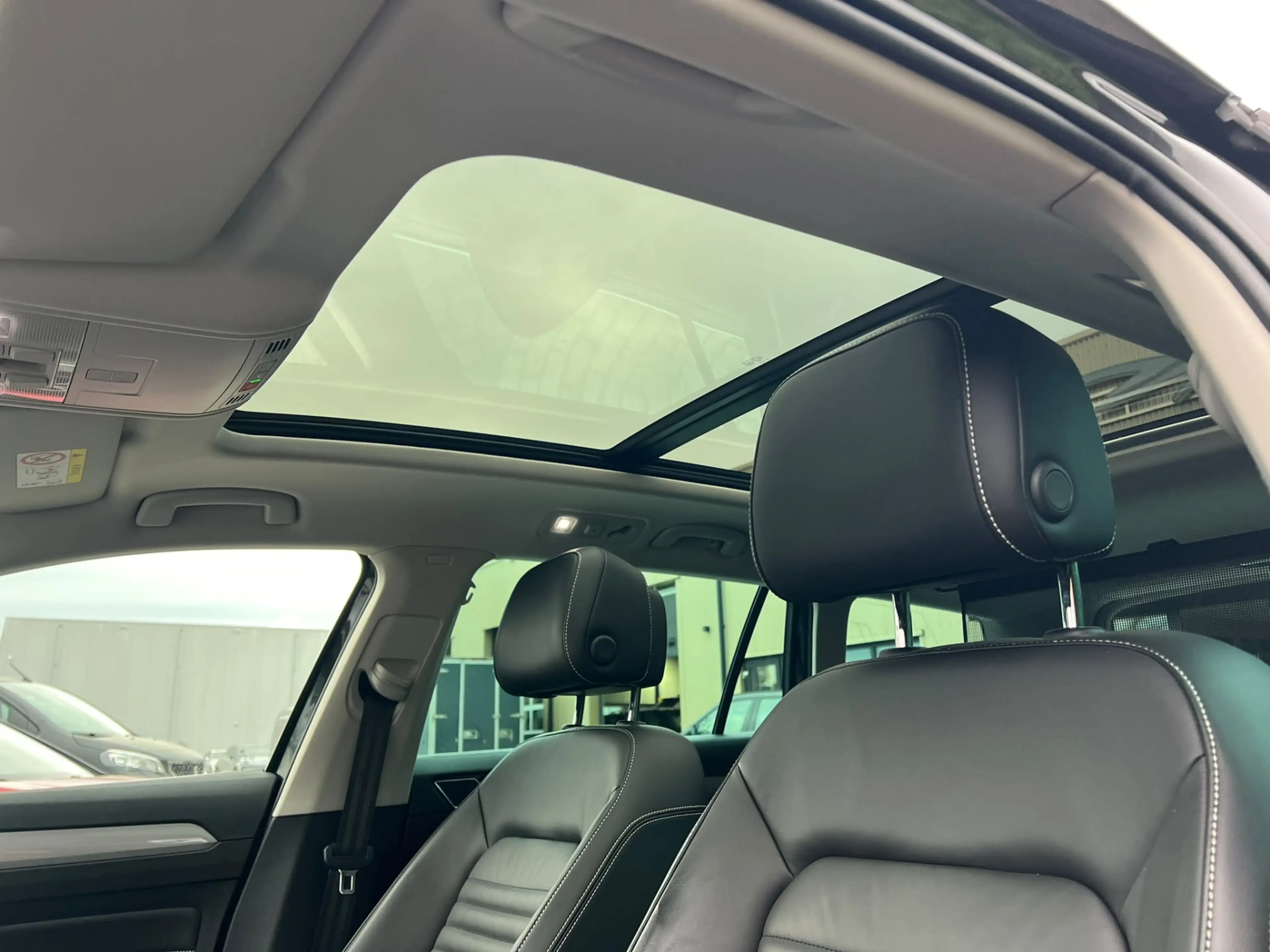 Volkswagen Passat Variant 1.4 TSI PHEV GTE pano, leer, camera, trekhaak, vir — photo 8
