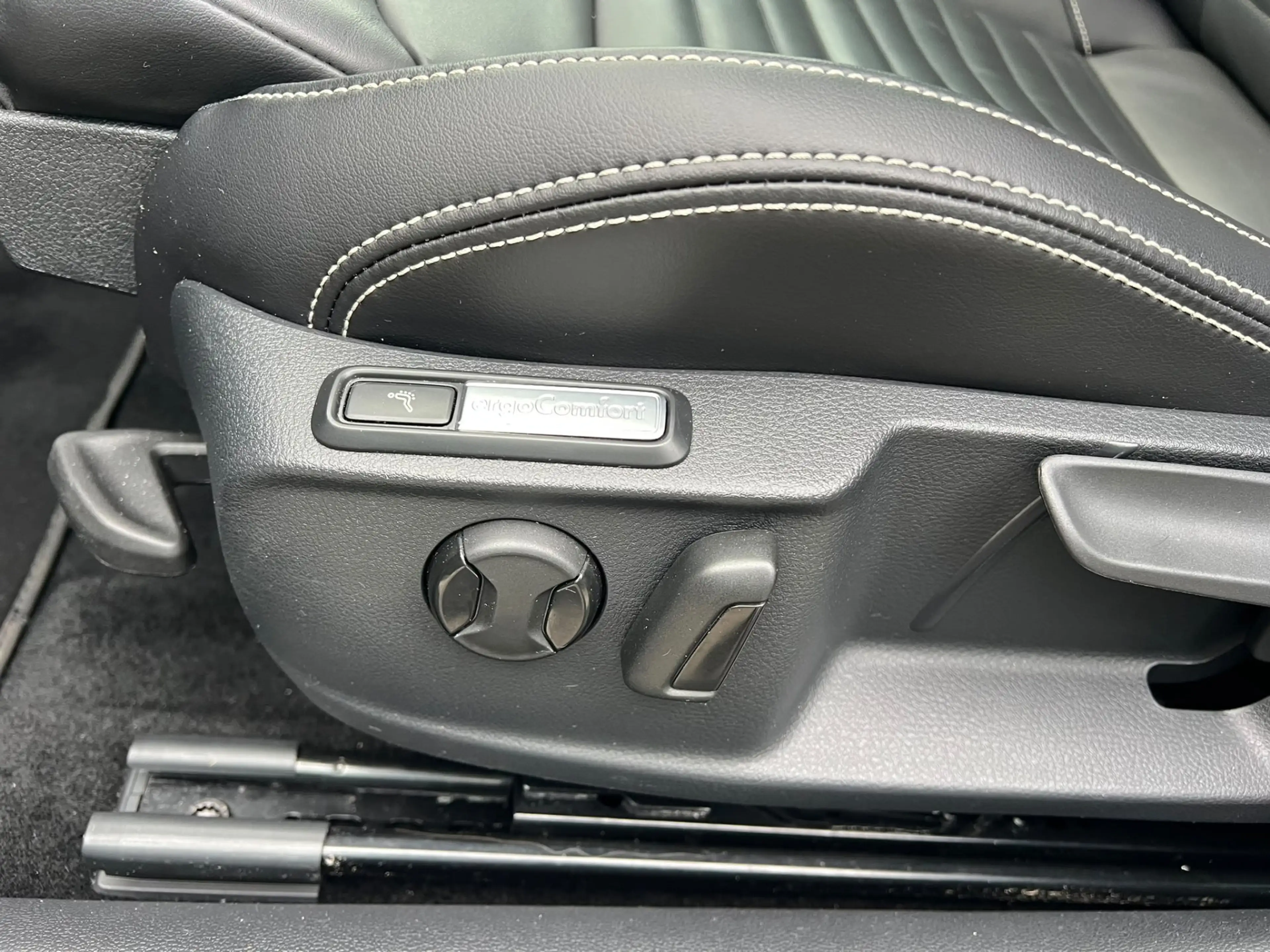 Volkswagen Passat Variant 1.4 TSI PHEV GTE pano, leer, camera, trekhaak, vir — photo 21