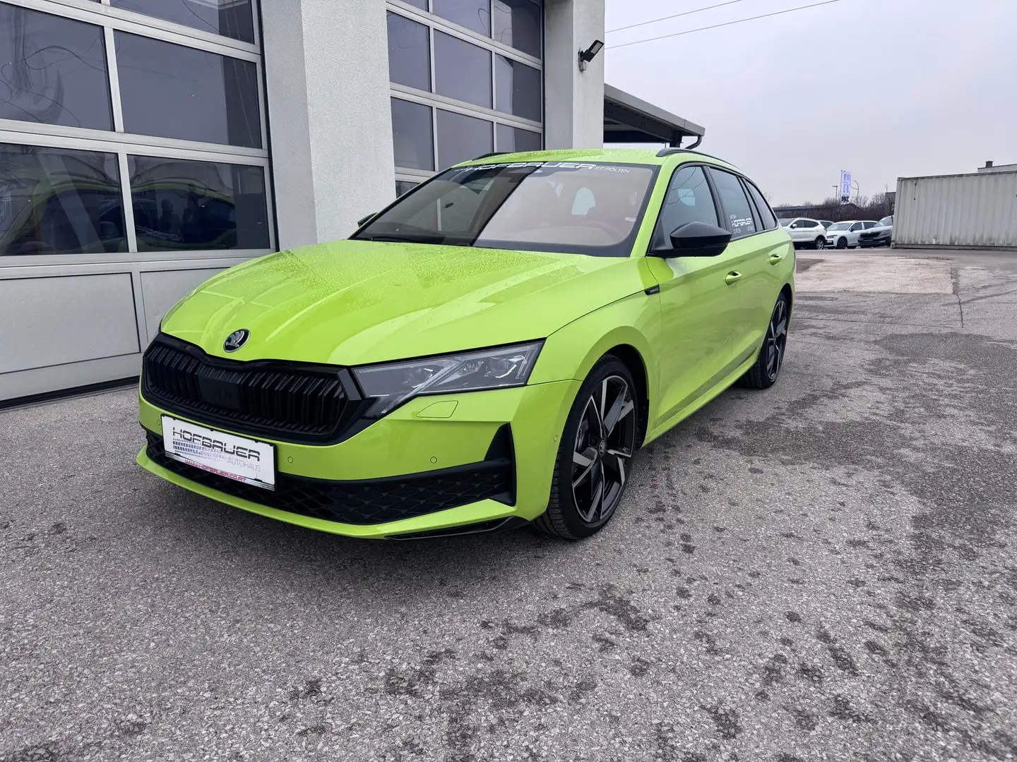 Skoda Octavia Sportline TSI mHEV DSG Grün - 1