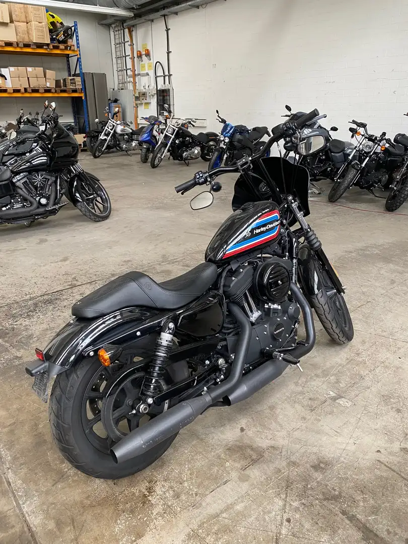 Harley-Davidson Iron 1200 vivid black Noir - 2