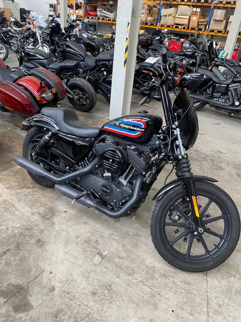 Harley-Davidson Iron 1200 vivid black Czarny - 1