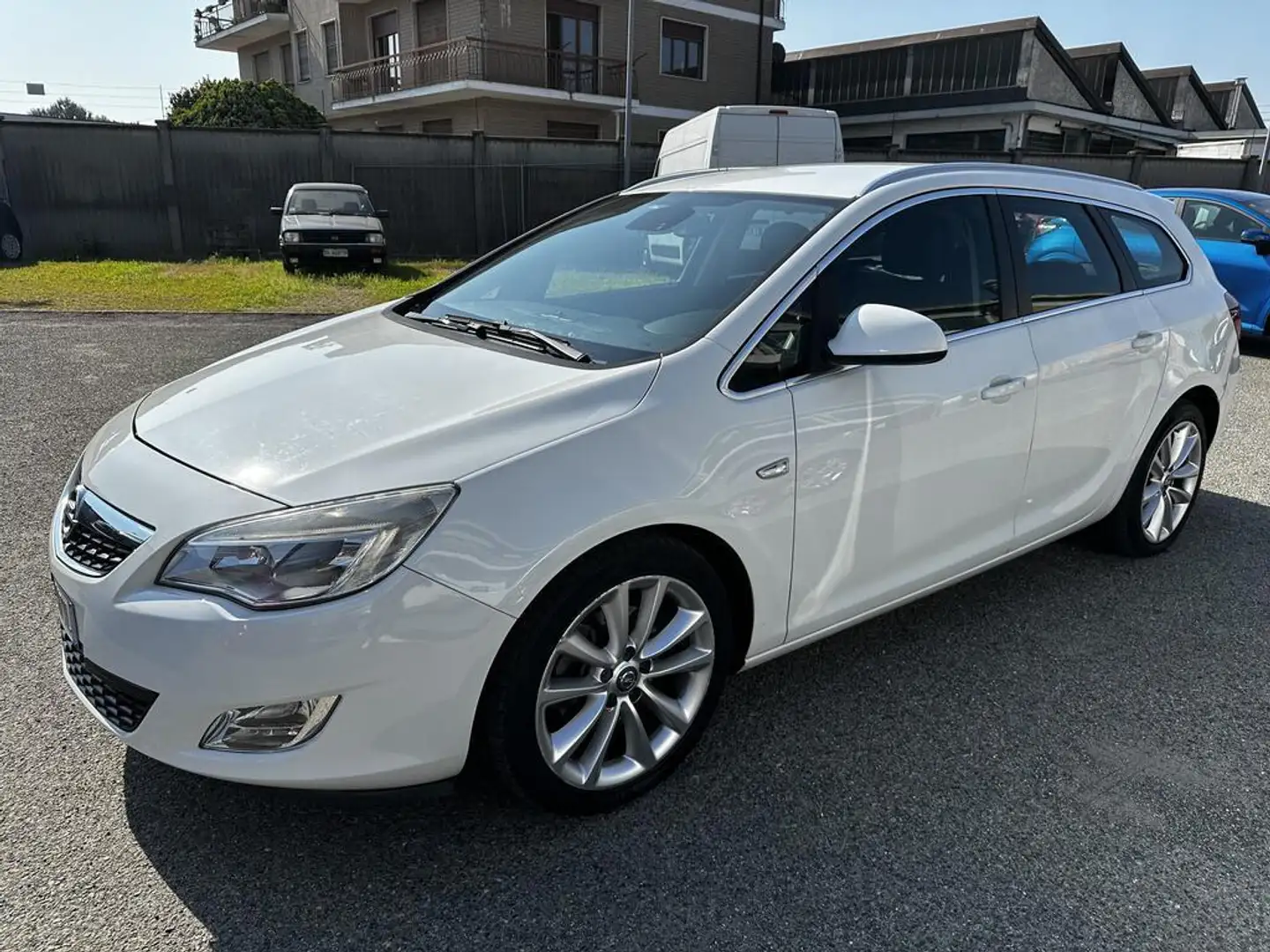 Opel Astra Sports Tourer 1.7 cdti Cosmo 125cv Blanc - 1