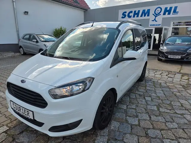 Ford Tourneo Courier Trend Ahkpl. Kamera