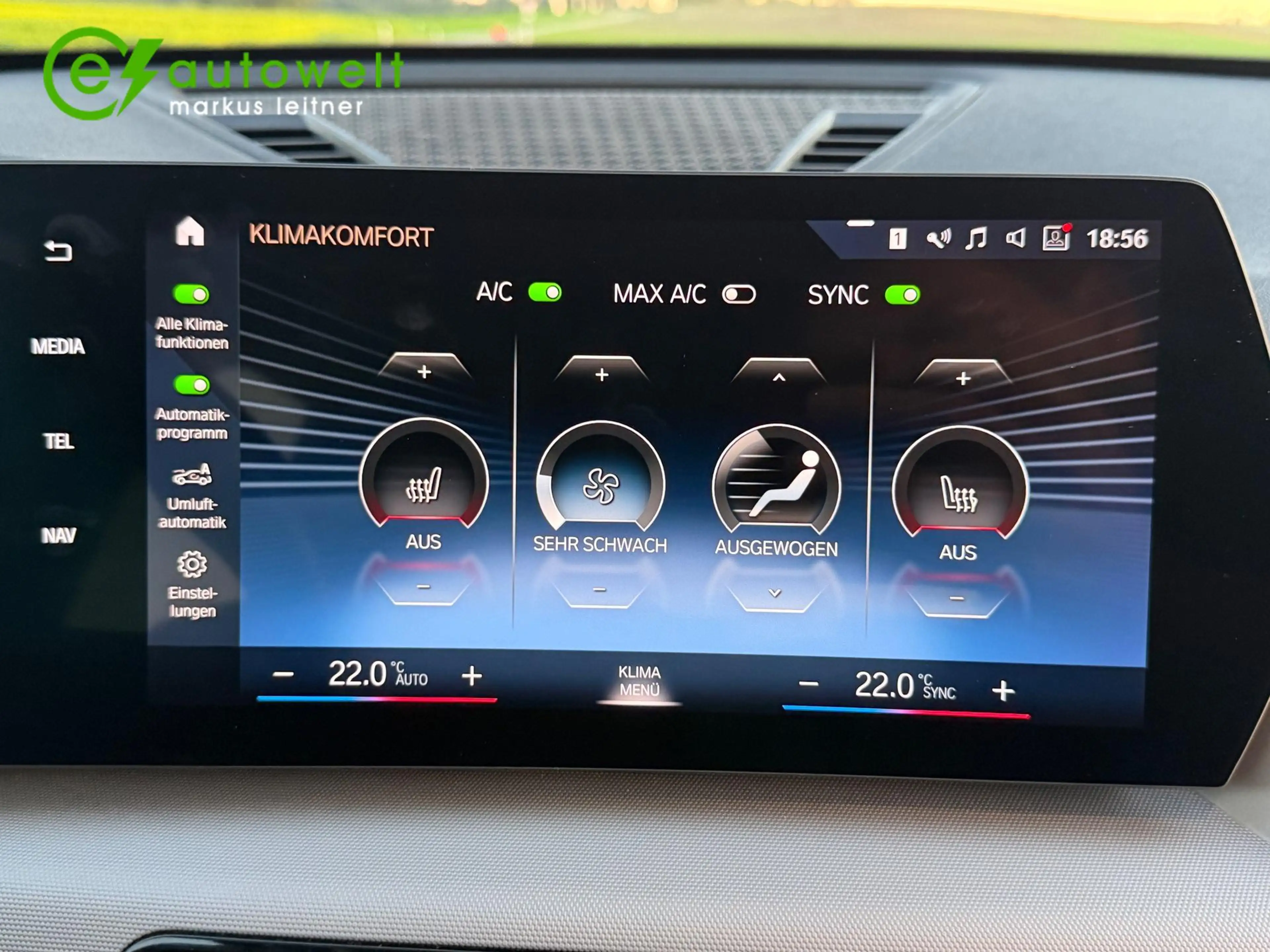 BMW iX1 xDrive30 64,8kWh adapt. LED Komfortzugang RFK — photo 14
